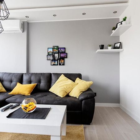 Park Apartment โนวีซาด ภายนอก รูปภาพ