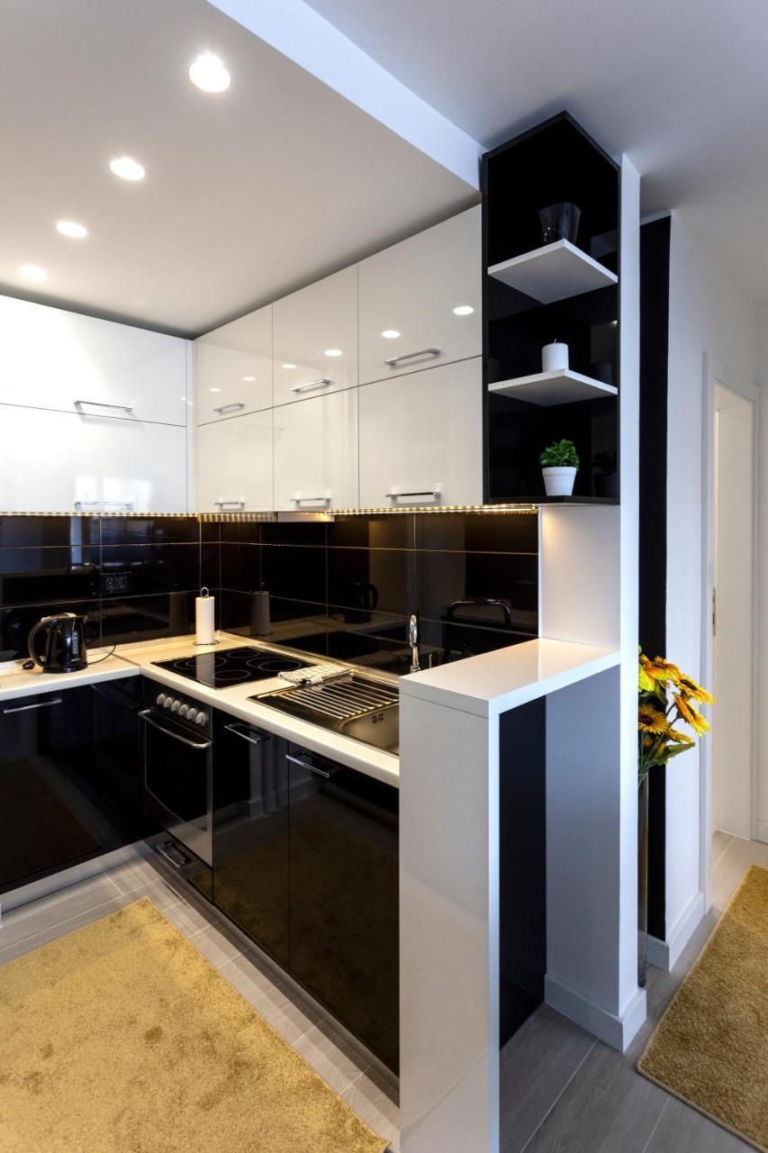 Park Apartment โนวีซาด ภายนอก รูปภาพ