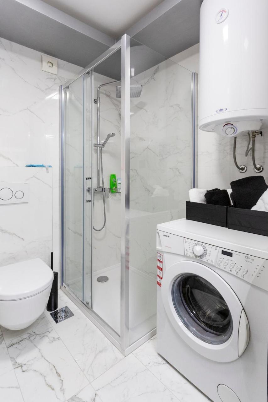 Park Apartment โนวีซาด ภายนอก รูปภาพ